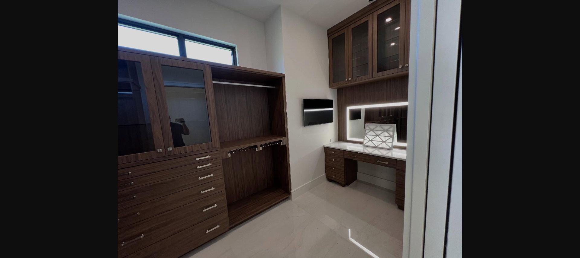 Dressing room & vanity by Marc's Custom Designs